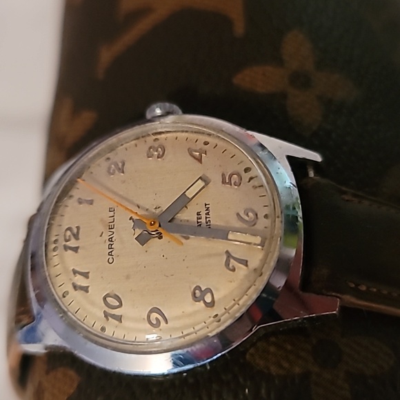 Vintage Mid-Century Modern Caravelle Mechanical Wind Up Watch Works Great - Picture 3 of 10